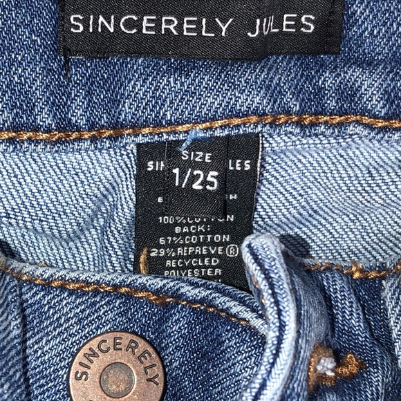 NEW Sincerely Jules Women's Light Wash Classic Rise Crop Straight Jeans - 1/25 - Picture 3 of 12